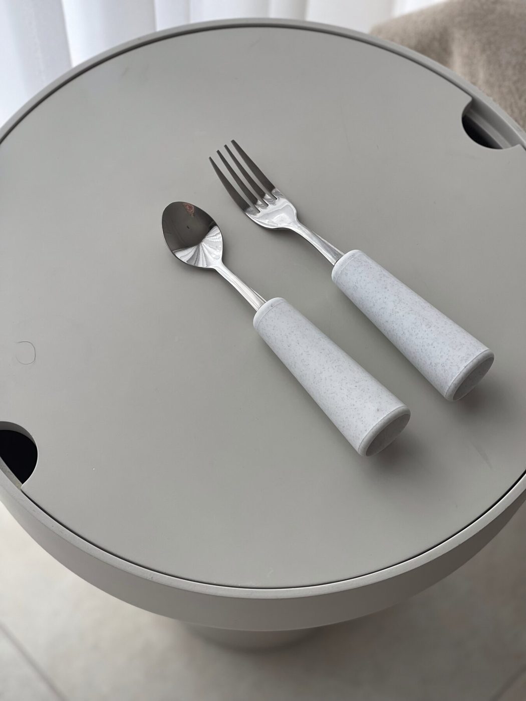 סכו״ם מותאם – אביזרי עזר לתפקוד היד